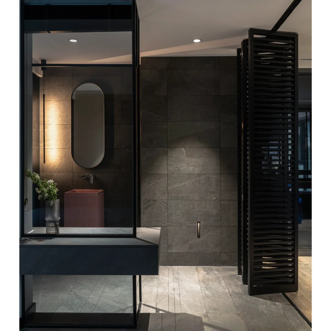 Pootoo accompanies you into everyday life