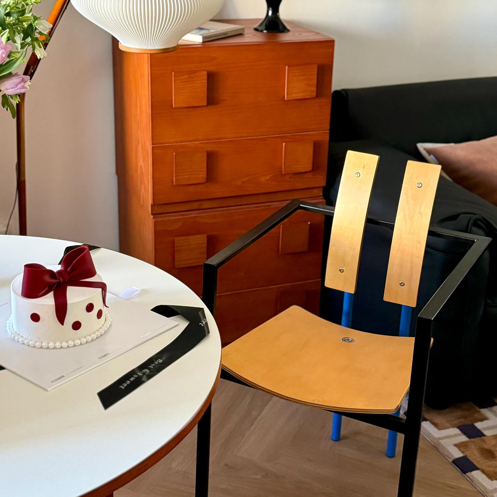 How to Find High-Quality Vintage Furniture