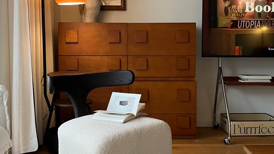 Vintage Style | The Charm of European Living Rooms and Retro Decor