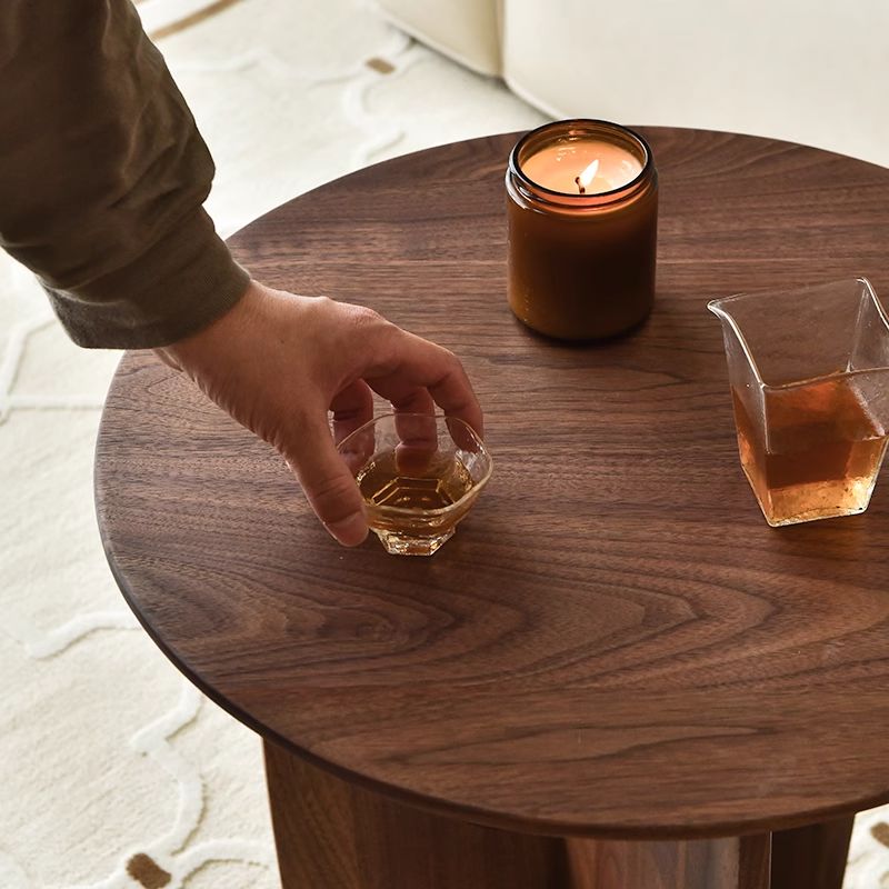 POOTOO's Vintage Solid Wood Round Side Table Coffee Table Top Detail Image Highlighting the rich texture and craftsmanship of the tabletop, showcasing its elegant finish and durability, perfect for enhancing your living area.