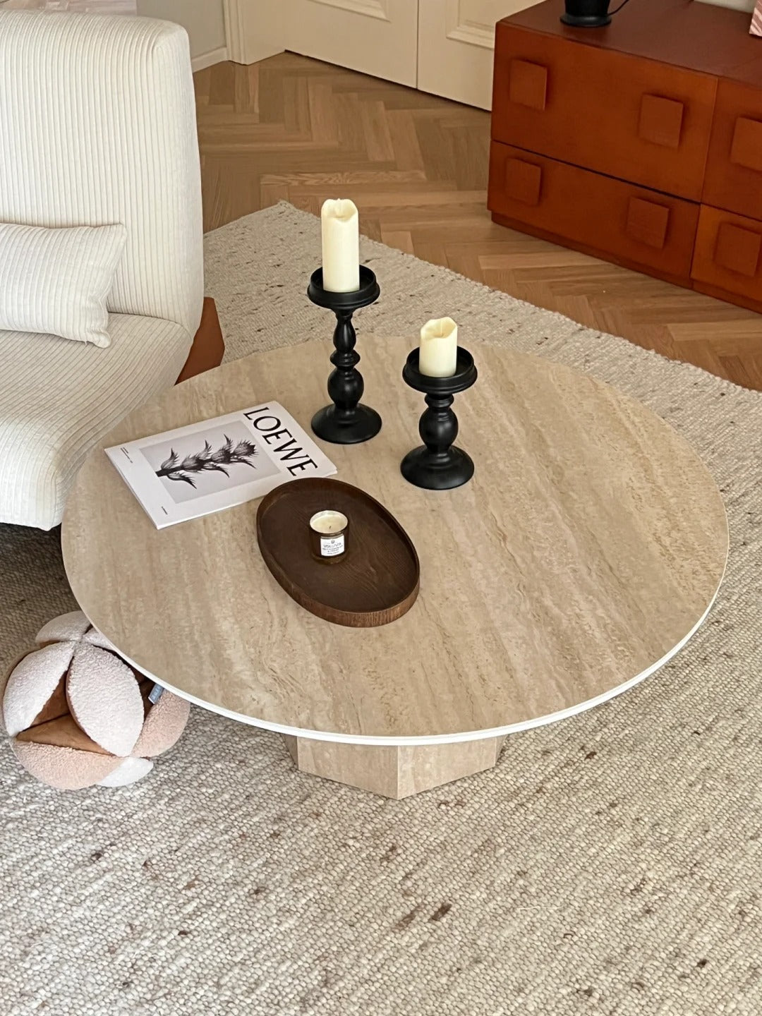 How to Use the POOTOO Coffee Table to Create a Minimalist Modern Home